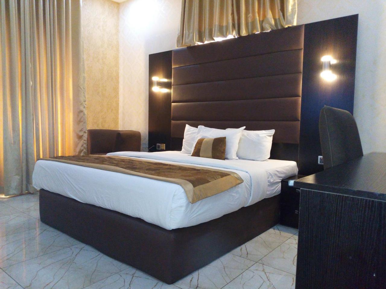 Bana Hotel & Suites Lagos Zewnętrze zdjęcie